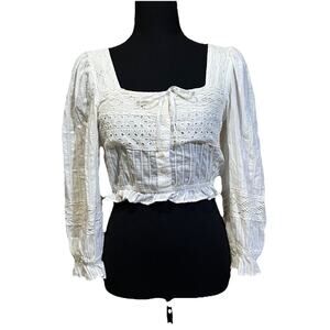 Women's Bohemian Milkmaid Top Size Medium White Cropped Eyelet Coquette Cottage